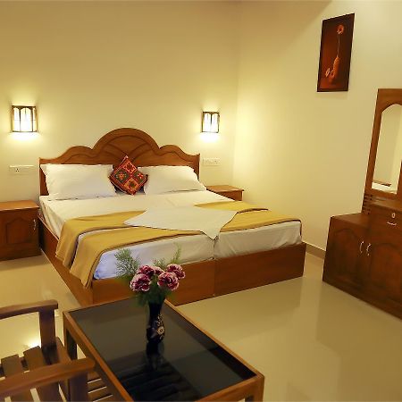 Holiday Villa Thekkady Εξωτερικό φωτογραφία