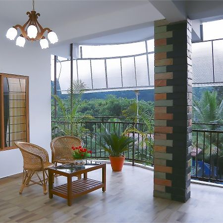 Holiday Villa Thekkady Εξωτερικό φωτογραφία