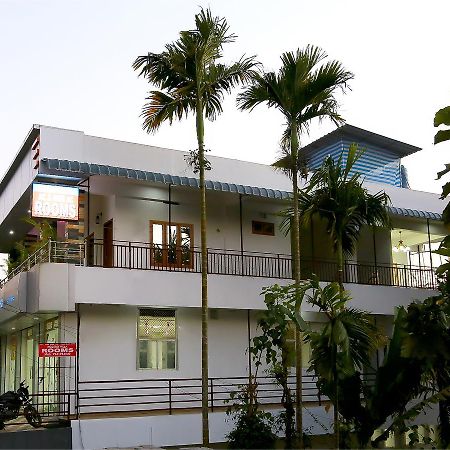 Holiday Villa Thekkady Εξωτερικό φωτογραφία
